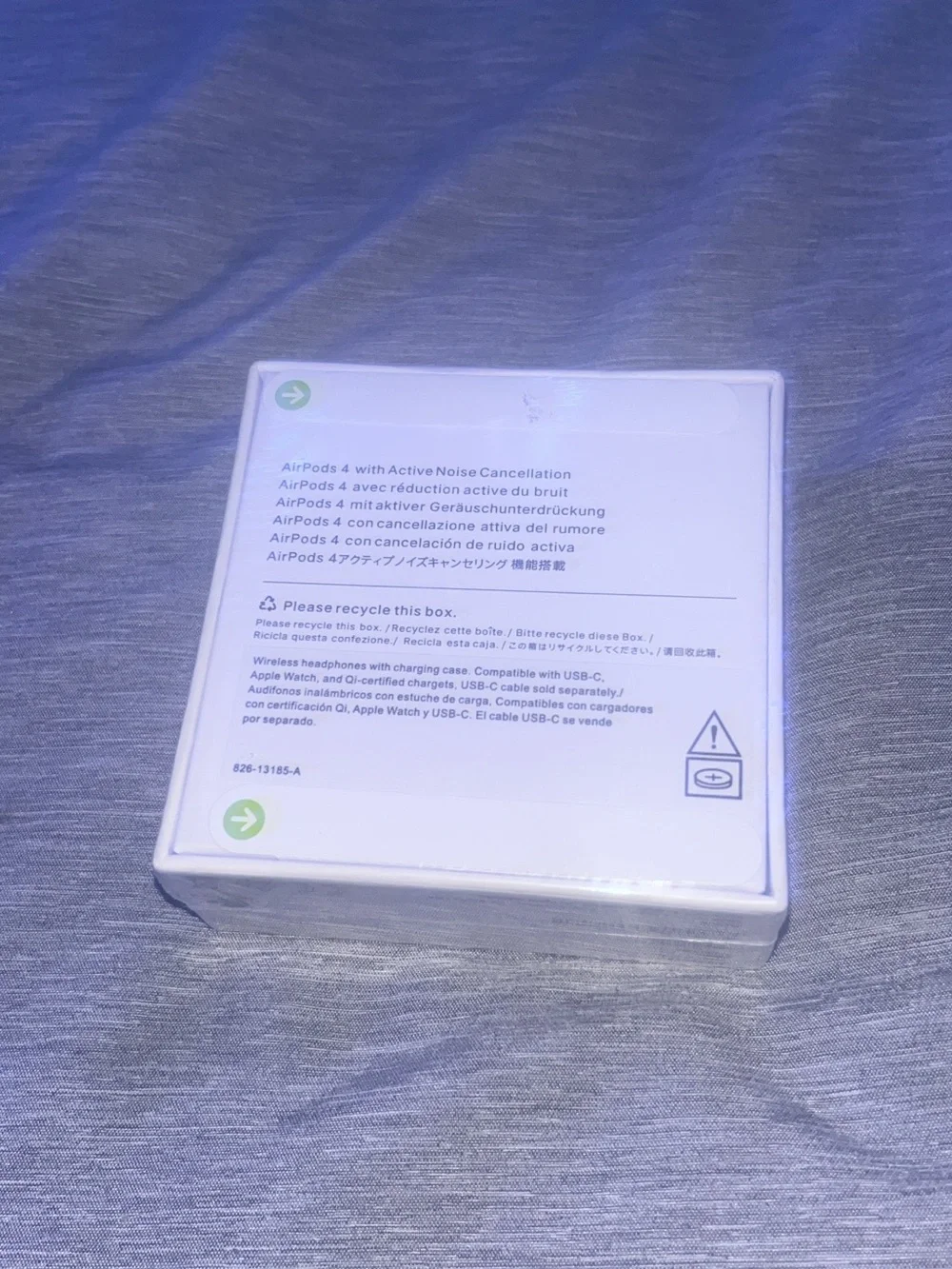 Apple AirPods Boxed Wireless Earbuds - White